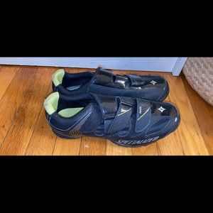 Specialized cycling shoes
